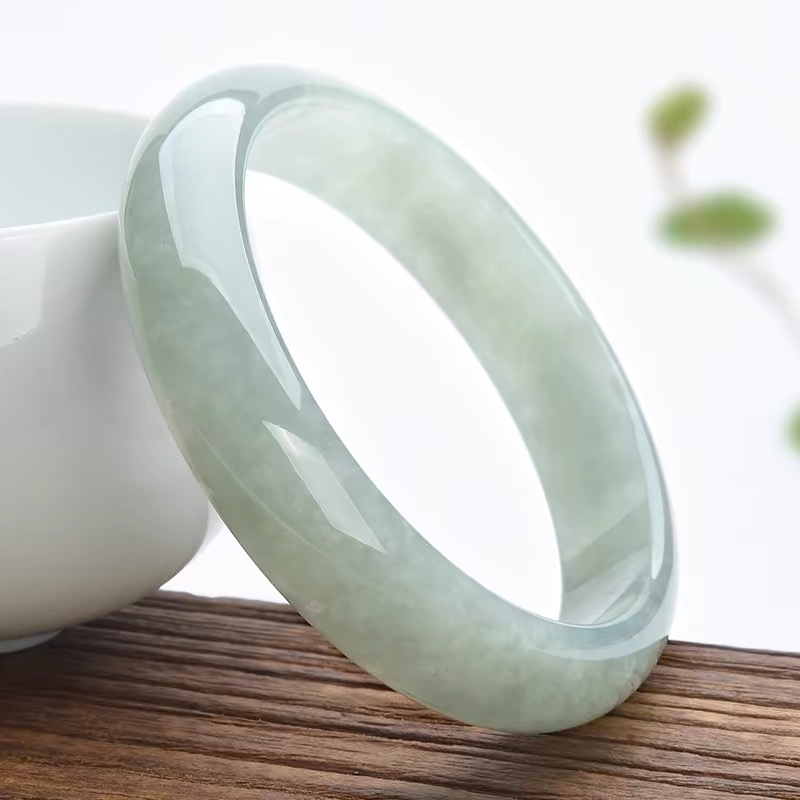 Lighting & Home Decor Studio - Myanmarisches Armband aus alten Minen, helle